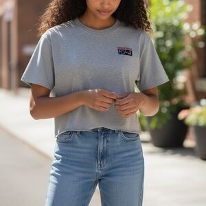 Converse CONS Cropped Graphic T-Shirt Skateboard Print Size